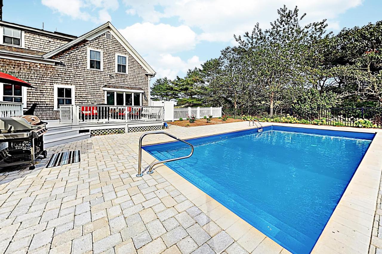 Stepping Stone Cottage Chatham Exterior photo