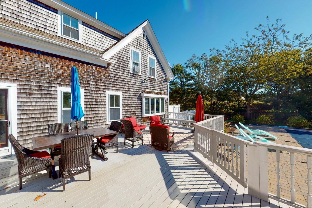 Stepping Stone Cottage Chatham Exterior photo